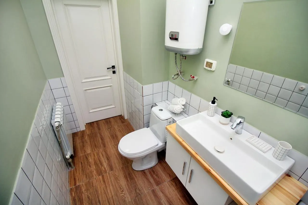 Perfect Spacious Apartment 356 Almaty 0*,